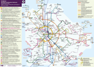 Öffentliche Verkehrsmittel bei Nacht in Budapest