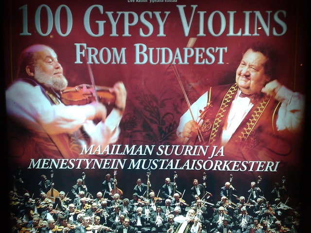 Neujahrskonzert des 100 Gypsy Violins Orchester