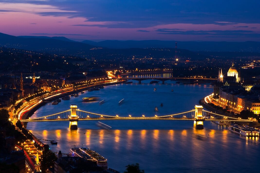 Nacht in Budapest