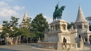 Die Statue des Heiligen Stephan